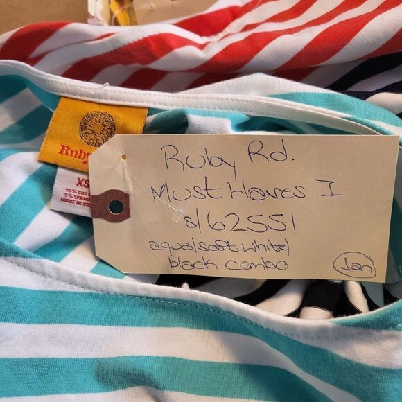 Ruby Rd long sleeve XS size - Picture 5 of 5